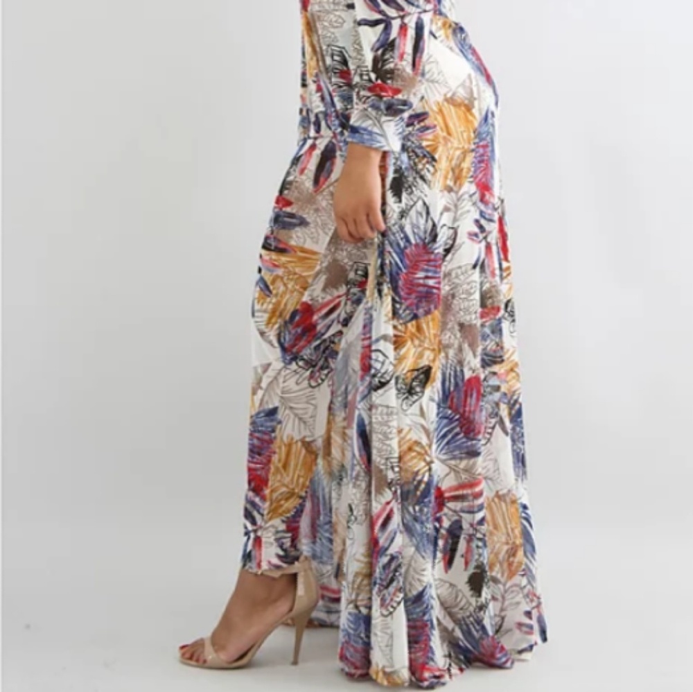 Clothing - Picture 3 of 4